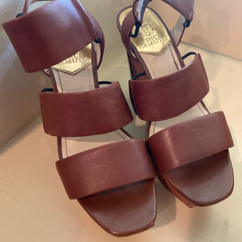 Vince Camuto wedges